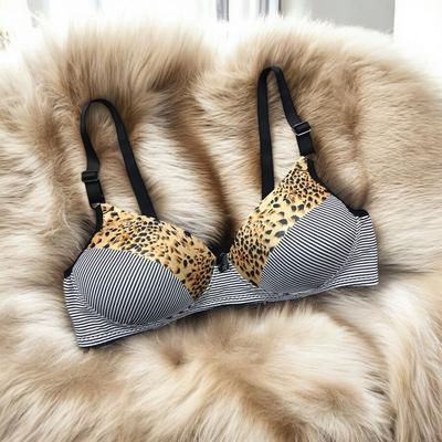 Silk Printed Comfortable And Lightweight Padded Bra ( Random Color )