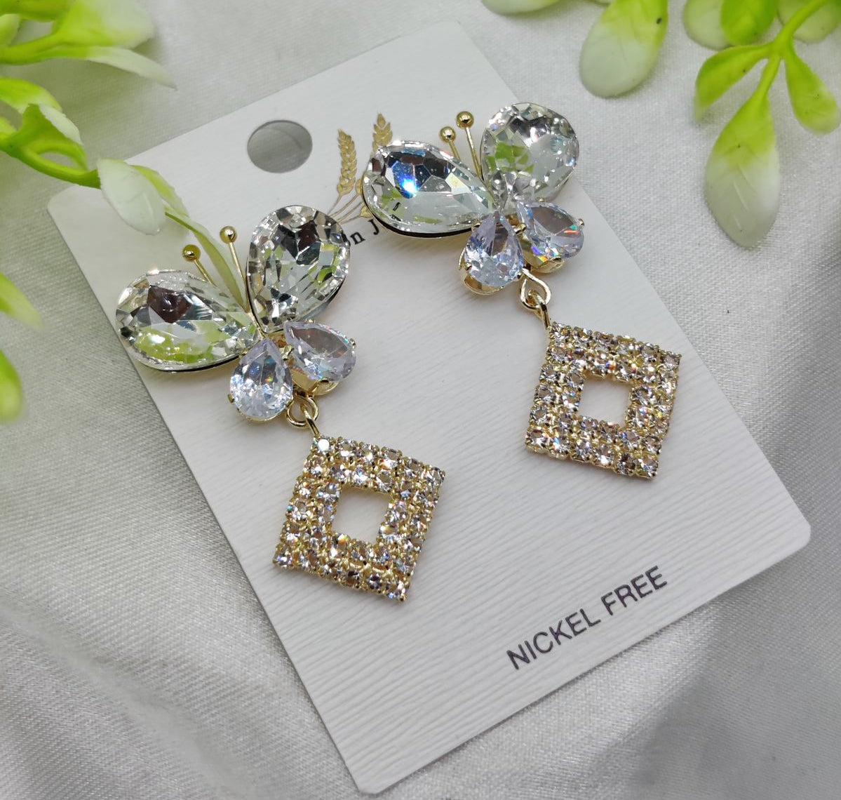 Imported Elegant Unique types Earrings – Luxurious Gold Finish | Best Quality Artificial Earrings For Girls & Women