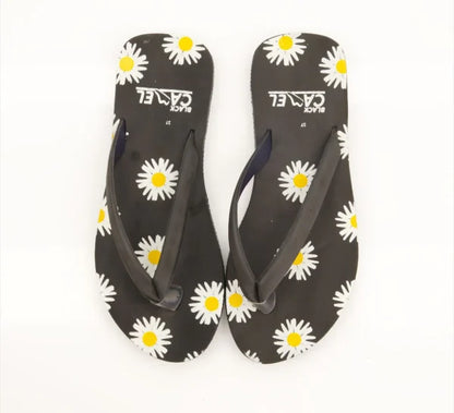 009 Ladies Flower Print Daisy Flip Flop Slippers For Girls & Womens (Random colors)