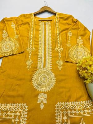 2 Pcs Women's Stitched Linen Block Printed Suit