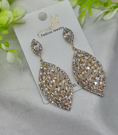 Imported Elegant Unique types Earrings – Luxurious Gold Finish | Best Quality Artificial Earrings For Girls & Women