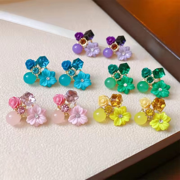 Flower Crystal Korean Earrings – Elegant Women’s Fashion Jewelry In Multiple Colors (black, Blue, Red, Yellow, Green, Sky Blue, Purple, Light Pink, Dark Pink